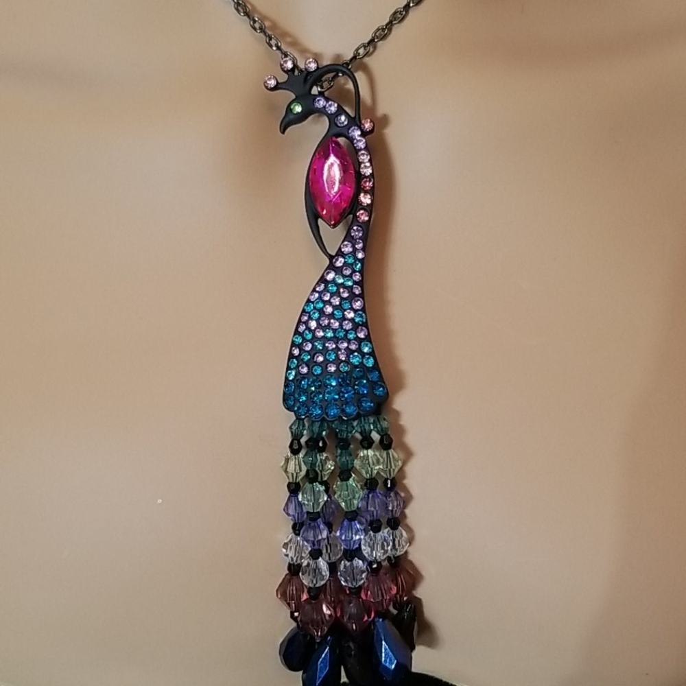 Betsey Johnson Black Peacock Statement Necklace  - Picture 3 of 8